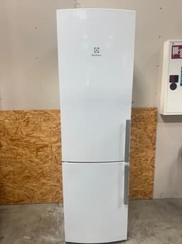 Electrolux køle/fryseskab EN4015MOW - D16240 - brugt