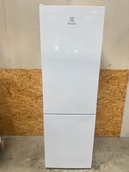 Electrolux køle-/fryseskab LNC7ME32W4 - D16428 - brugt