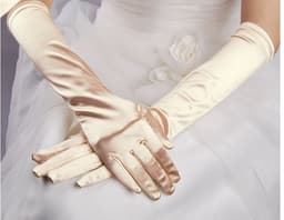 Pitkät morsiushanskat Beige
