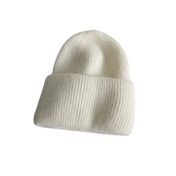 Neulottu pipo - lämmin ja tyylikäs pipo talveksi Valkoinen