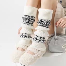 Fair Isle -tyyliset pohjepituiset säärystimet - paksut ja lämpimät akryylisukat Valkoinen