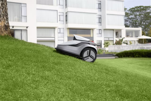 https://next-media.elkjop.com/image/dv_web_D18000137530877/1039351/terramow-v1000-robotplaneklipper-med-garage-gra.jpg
