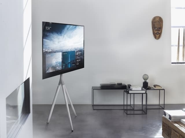 One For All WM7462 - Designgolvstativ för 32-65"" TV-apparater, vit metall