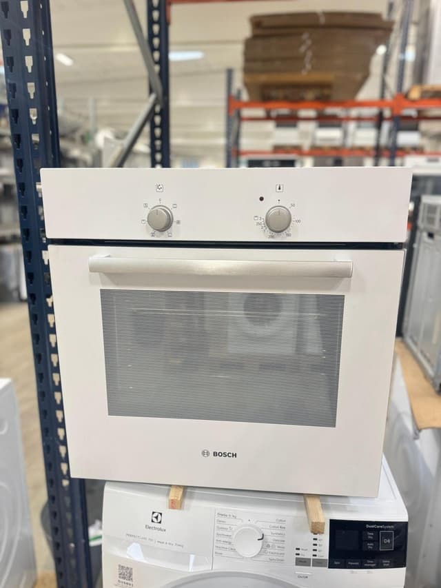 Bosch indbygningsovn HBN301W2S - D18050 - brugt