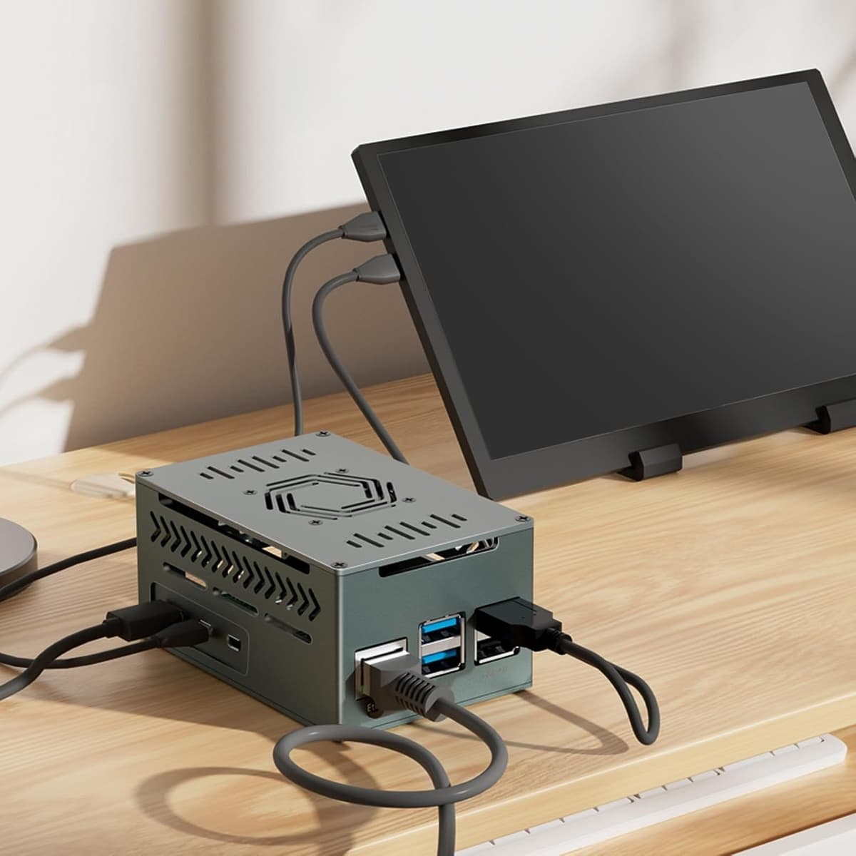 Raspberry Pi 5-kabinett i aluminium med PWM-vifte og kjøleribber - Elkjøp