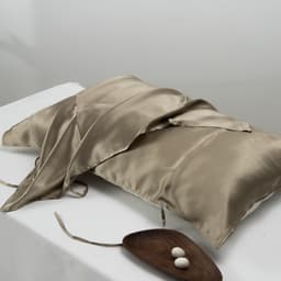 Putetrekk i 100 % silke LightBrown