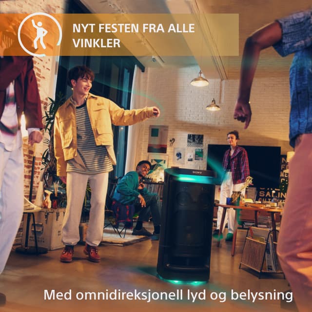 Sony SRS-XV900 i et rom med flere mennesker og teksten Nyt festen fra alle vinkler, med omnidireksjonell led og belysning