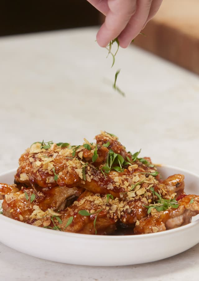 Stekt kylling som har blitt fritert til perfeksjon i en Bosch accent line ovn med airfryer