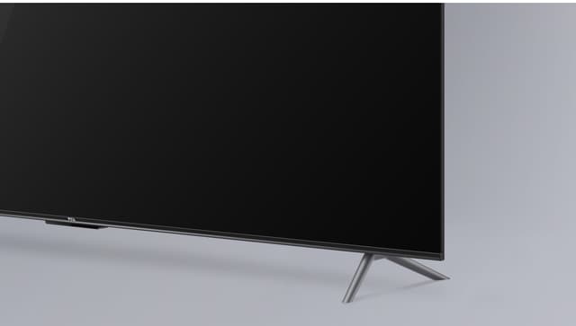 Lähikuva TC P745 -television kehyksettömästä muotoilusta