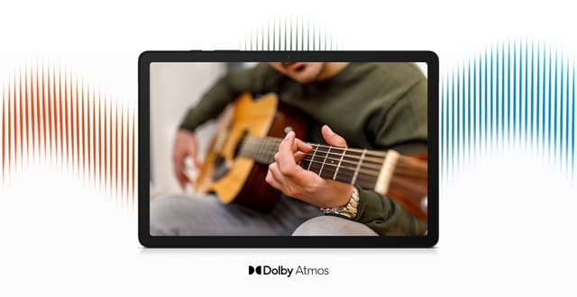 Galaxy Tab A9 -tabletin ruudulla näkyvissä kitaraa soittava mies