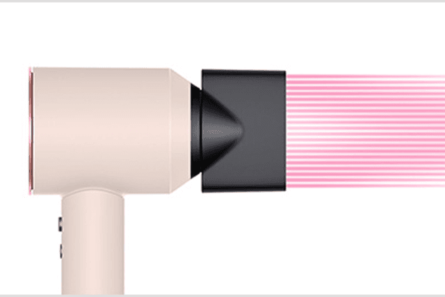 Dyson Supersonic hairdryer with a styling concentrator attachment