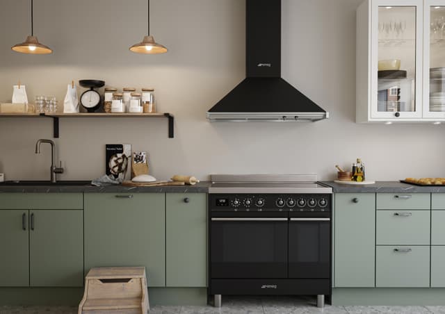 Epoq Green kitchen with oven, hob and hood