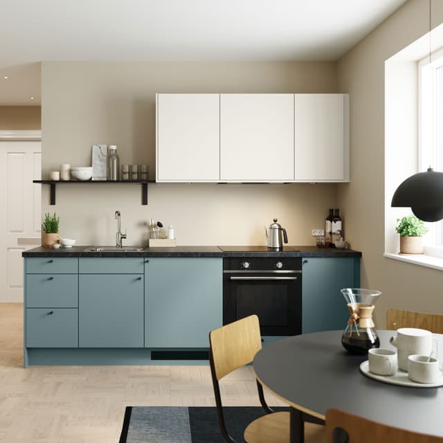 Epoq - Kitchen without upper cabinets - White and petrol Epoq Trend kitchen with open shelves and a dinner table with chairs