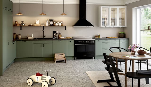 Epoq - Kitchen without upper cabinets - Green Epoq kitchen with open shelves, a black hood, faucet and sink