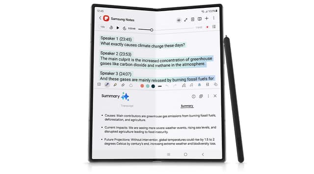 Samsung Notes -sovellus Galaxy Z Fold6 -älypuhelimen ruudulla ja S Pen