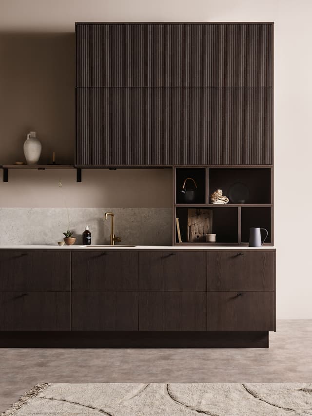 Epoq kitchen with open shelves