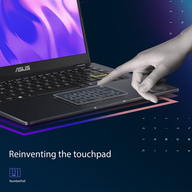 Käsi koskettaa Asus E410KA-EK702WS -kannettavan touchpadia