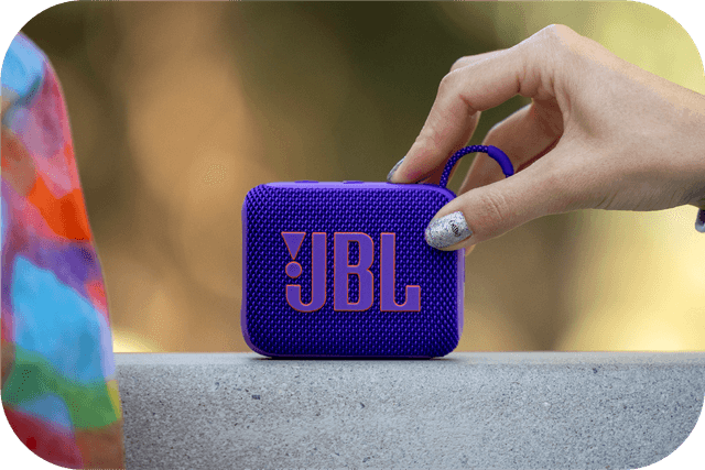 JBL - Kannettava kaiutin - Ultrakannettava JBL Pro -ääni ja jykevämpi basso