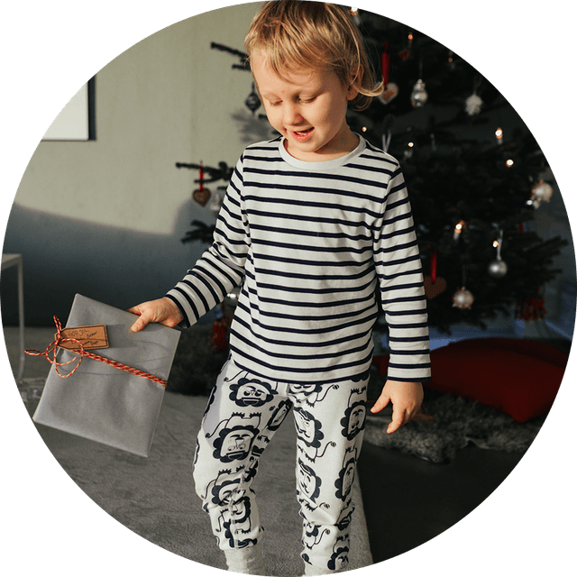 Circled Image Xmas Gift Kids