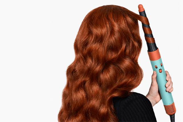 Dyson - SDA - Dyson Airwrap™ multi-styler - Konisk barrel - Kommer til ved hårrøttene.