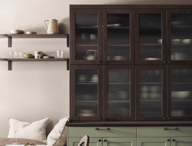 Epoq Canvas Pale Olive kitchen with light green drawers and Dark oak kitchen cabinets