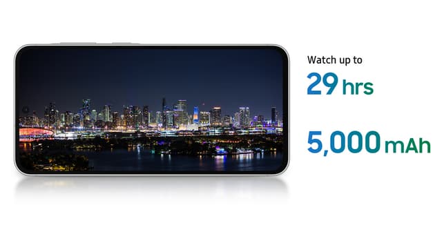 Samsung Galaxy A56 og tekst om batteriet: Watch up to 29 hrs. 5,000 mAh