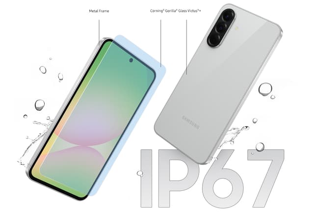Samsung Galaxy A56 med visualisering af IP67-certificering, der gør telefonen mere vandbestandig
