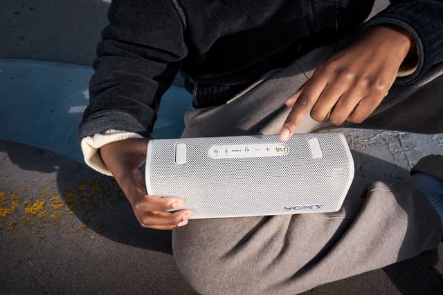 Sony ULT FIELD 3 – Paina nappia, tunne basso
