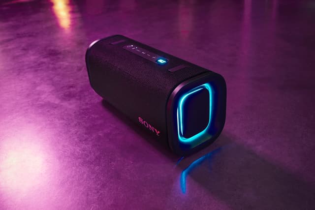 Sony ULT FIELD 5 med LED-belysning til at sætte scenen