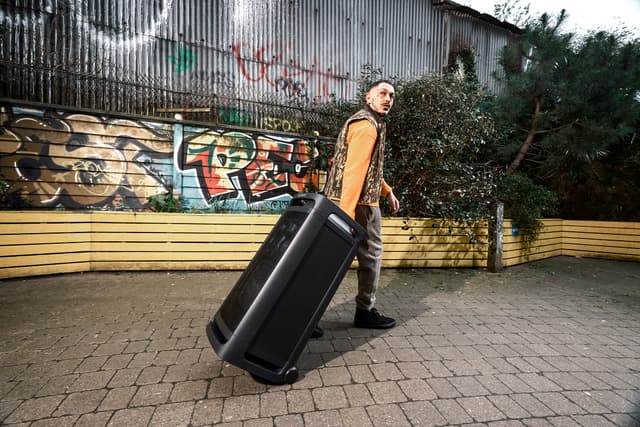 Sony ULT Tower 9AC – Big sound on the move