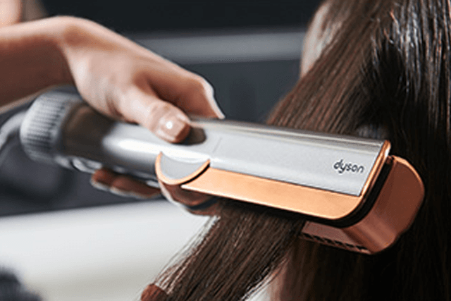 Dyson Airstrait™ glattejern og intuitivt airflow