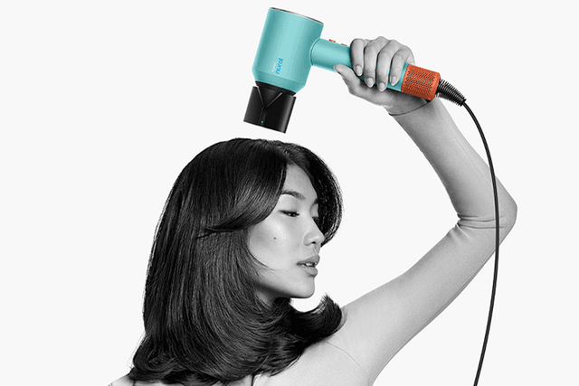 Dyson Nural™ og Styling Concentrator