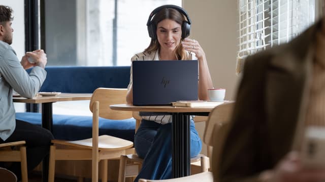 HP OmniBook X Flip 14 inch - Designed with a creative touch
