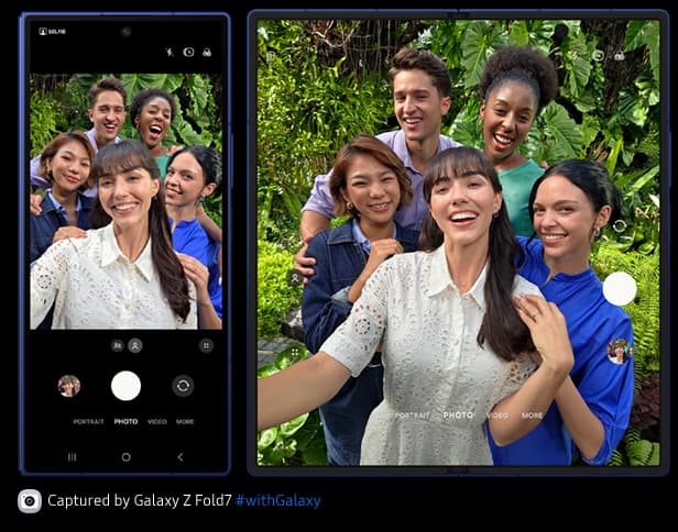 Galaxy Z Fold7 -älypuhelimella otettu ryhmäkuva