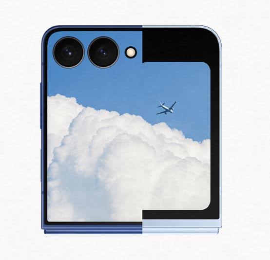 Galaxy Z Flip7 -älypuhelimen näytön voi taittaa auki suuremmaksi