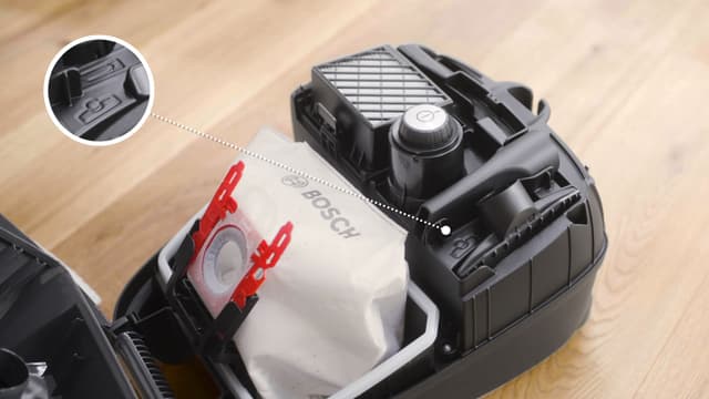 Bosch vacuum cleaner - Integrated accessories