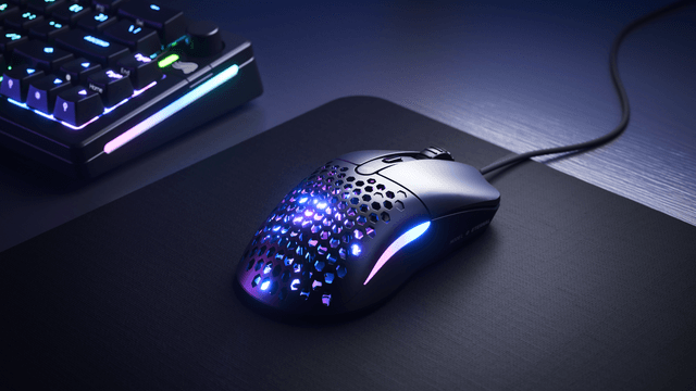 Glorious – Ultralight RGB -pelihiiri