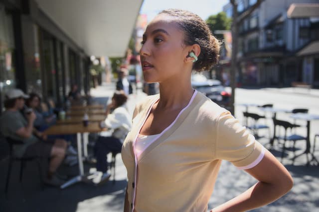 Sony LinkBuds Clip – AI Assistant