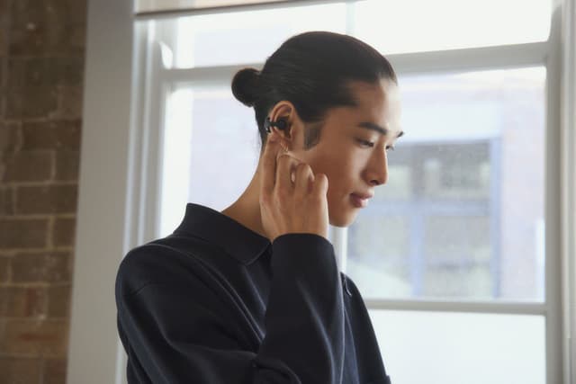 Sony LinkBuds Clip – smart styring for ubesværet lytning