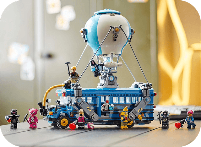 lego-fortnite-battlebus