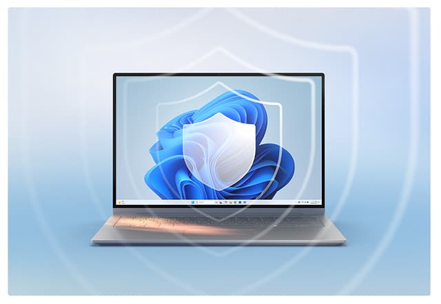 Åpen Windows-laptop med skjold-ikon som illustrerer datasikkerhet