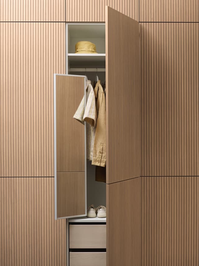 Epoq for the entire room - Pillar wardrobe