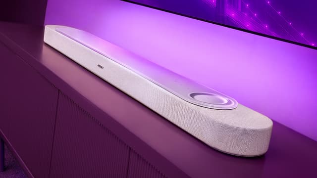BOSE Lifestyle Ultra Soundbar for immersive sound
