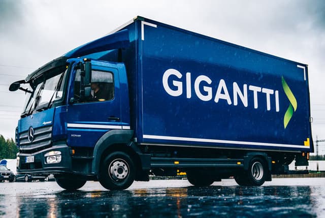 rekka-gigantti-toimitus-x