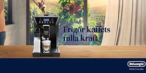 DeLonghi kaffemaskin på ett bord