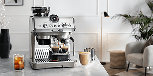 Delonghi La Specialista Arte Evo kaffemaskine på et køkkenbord