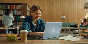 Apple - Suoriudu opinnoista leikiten Apple-tuotteiden avulla