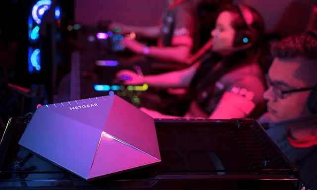 netgear gaming router plassert foran gamere