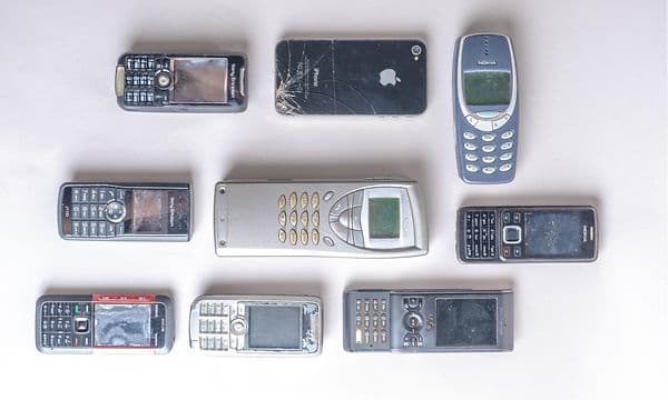 Gamla mobiltelefoner