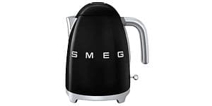 50-talls svart vannkoker fra Smeg